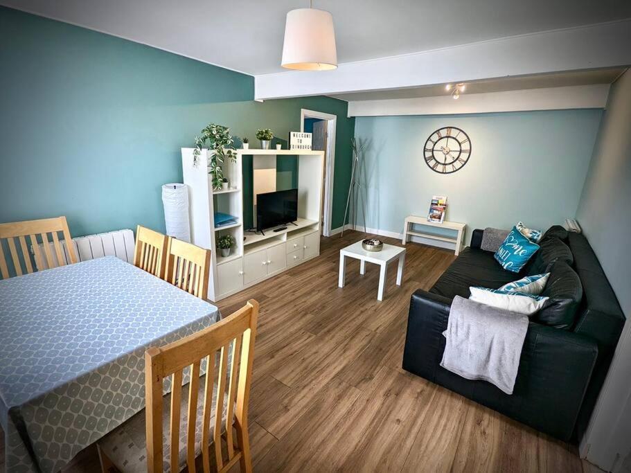 Cosy 2-Bedroom House In Leith EDI Eksteriør bilde